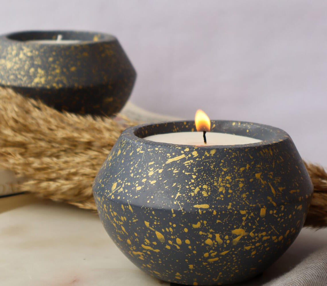 English Lavender Wax Poured Noir Concrete Jar Candle